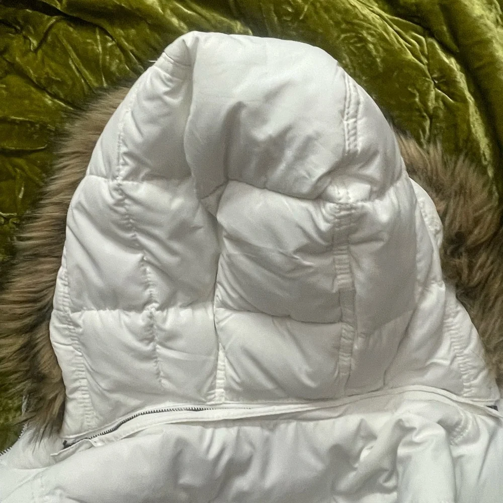 Jennifer body cream white  Puffer Jacket hollister vintage rare gap hoodie - Picture 15 of 15